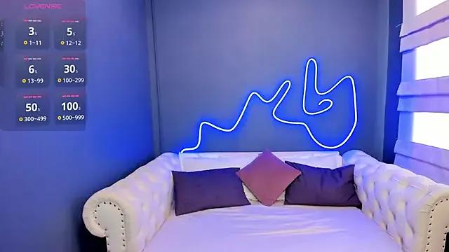 rock_n_roxy on StripChat