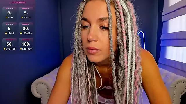 rock_n_roxy on StripChat