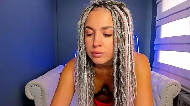 rock_n_roxy on StripChat