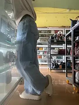 Rosa_998 on StripChat