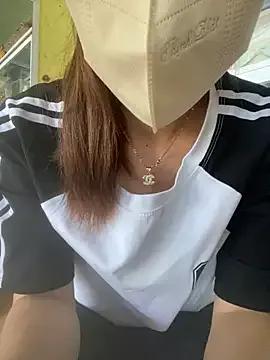 Rosa_998 on StripChat