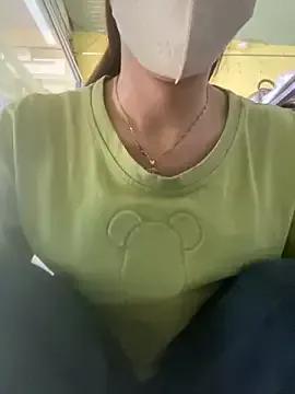 Rosa_998 on StripChat