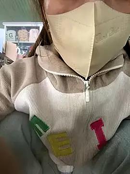 Rosa_998 on StripChat