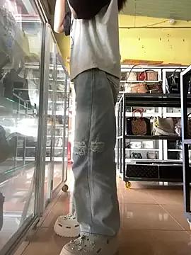 Rosa_998 on StripChat