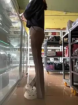 Rosa_998 on StripChat