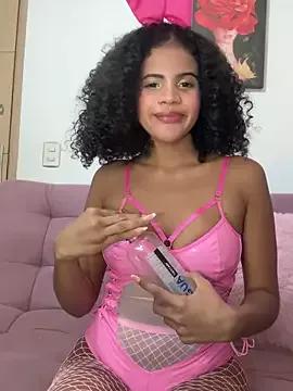 Freechat Rose-andres on StripChat