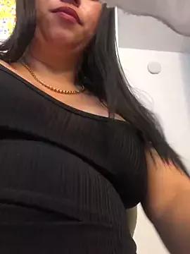salome_Bri on StripChat