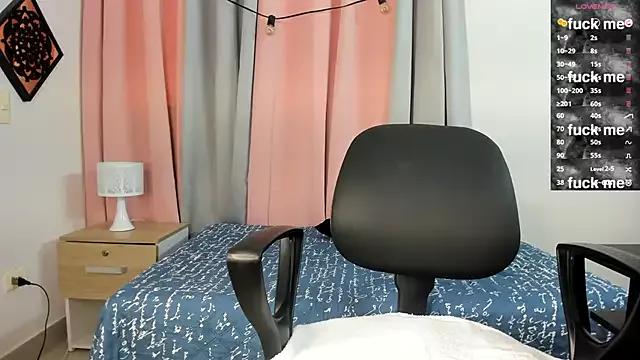 saray_reese on StripChat 