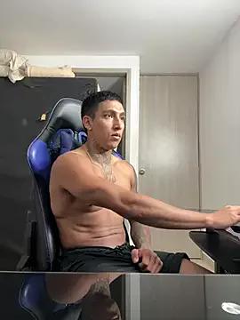 Freechat sendfer on StripChat