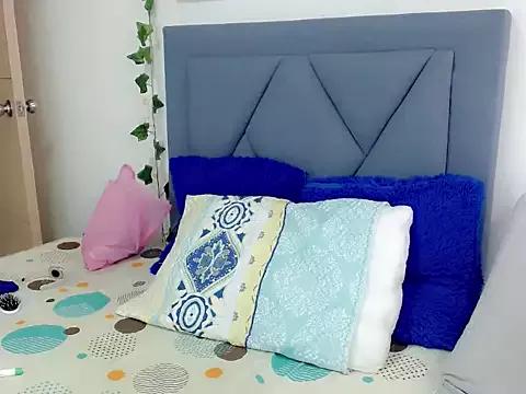 serena_arias on StripChat