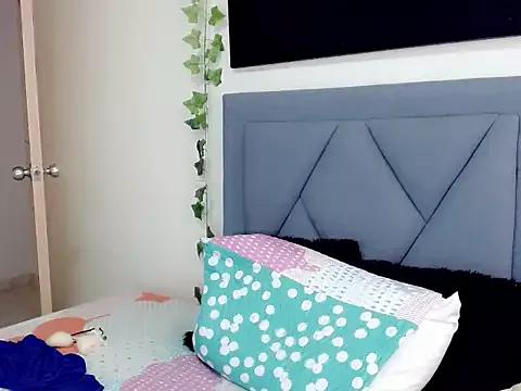 serena_arias on StripChat