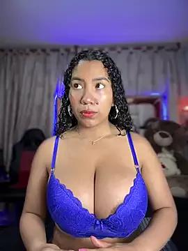 serena_willow on StripChat 