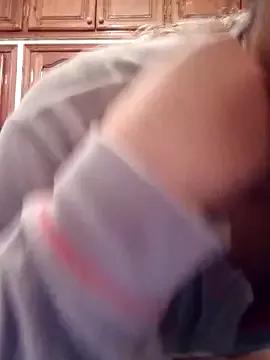 Sexlove1xo on StripChat