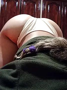 Sexlove1xo on StripChat