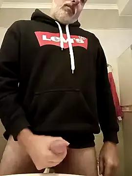 Sexyguycumming on StripChat