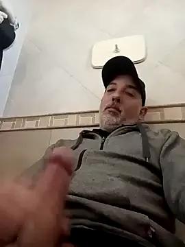 Sexyguycumming on StripChat