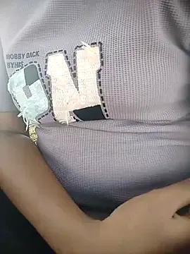 Freechat shalu_345 on StripChat