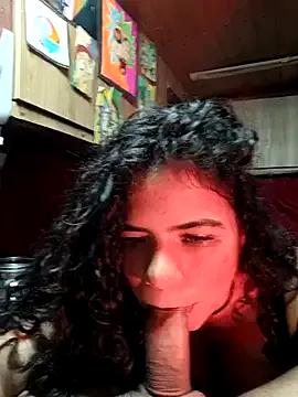 Simone_Miller on StripChat