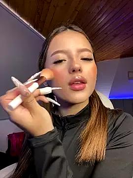 Freechat Sofia18_pinkk on StripChat