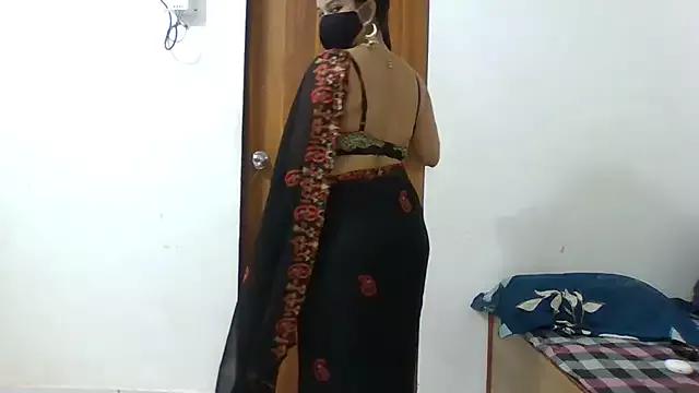 Group sparkling_queen on StripChat