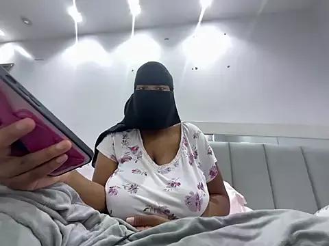 Submissive_Arab on StripChat