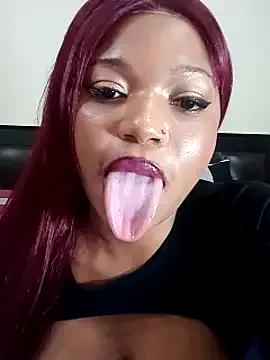 Sugartonguexx on StripChat