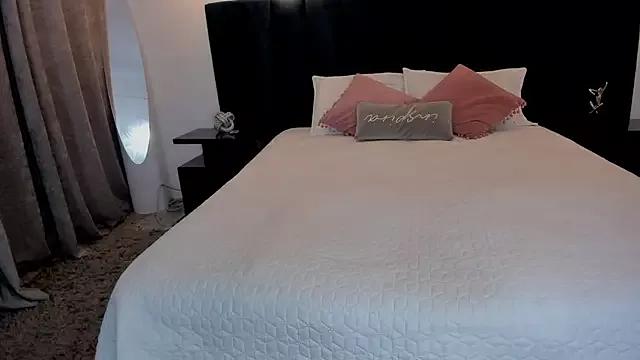 susyy7 on StripChat 