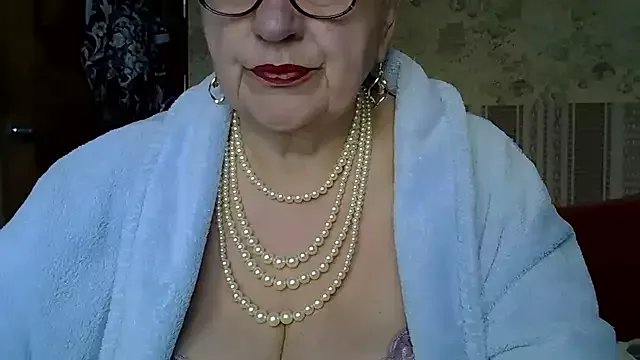 SweetCherry27 on StripChat