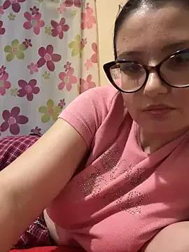 TheBlondeKitty on StripChat 