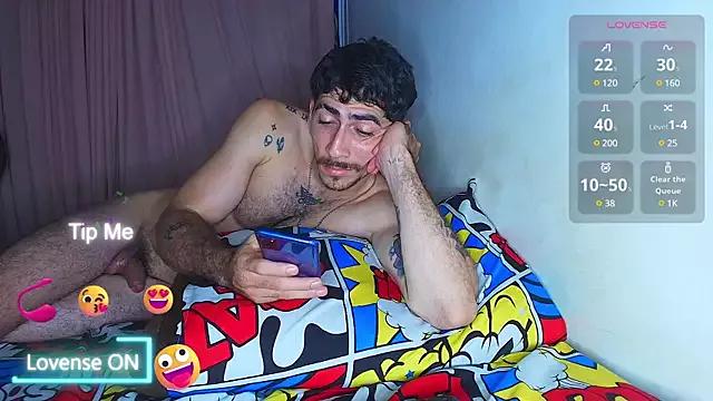 Thomass00 on StripChat