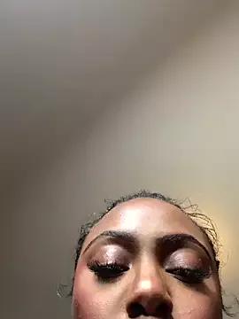 Freechat TrueeFantasee on StripChat