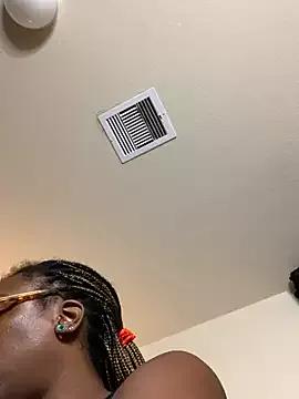 Freechat TrueeFantasee on StripChat