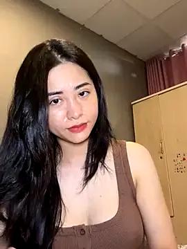 Voyerra_g on StripChat