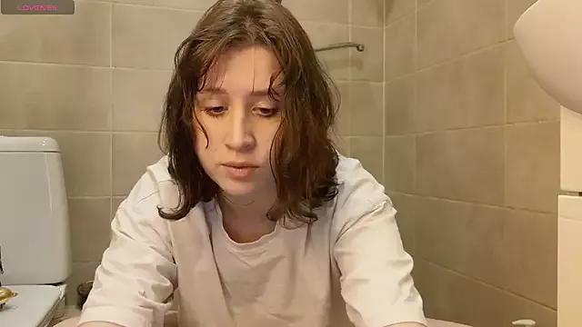 whatamarrie on StripChat