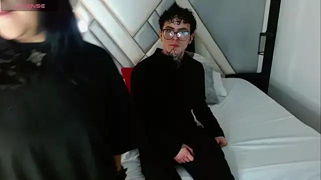 XHotDesire_fx on StripChat 