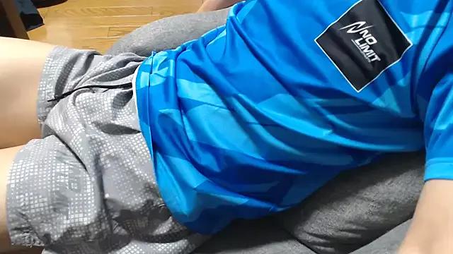 Yasu2000 on StripChat