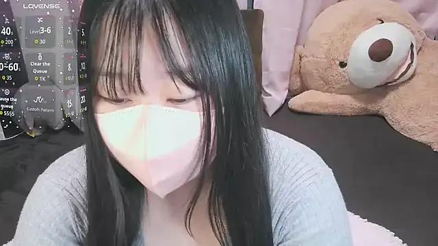 yuinyan3150 on StripChat