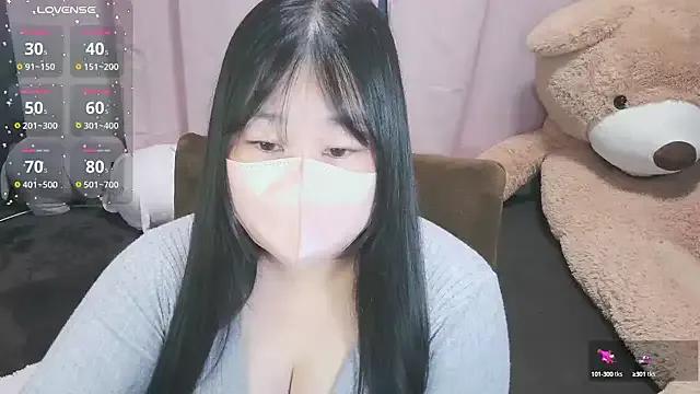 yuinyan3150 on StripChat