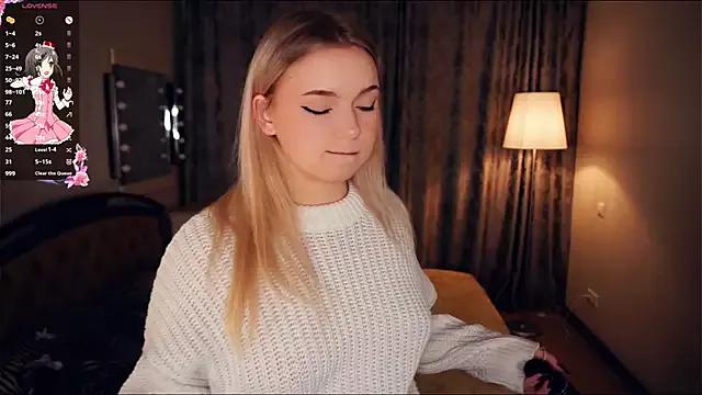 ZaraCreedon on StripChat 