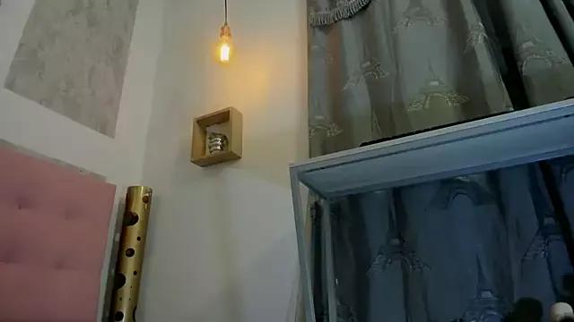 zhamira_21 on StripChat